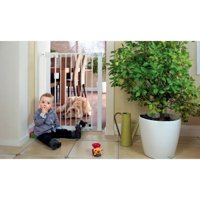 SecurTech Simply Close Tall Safety Gate - Image 5