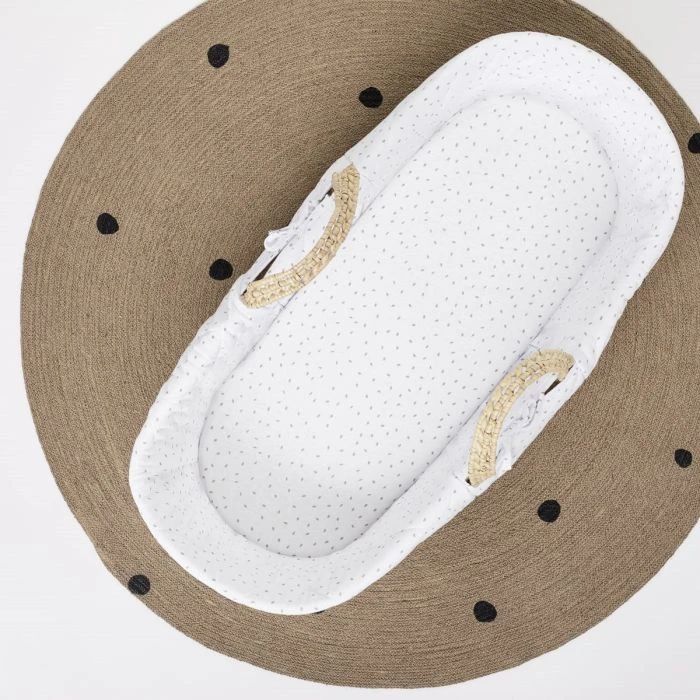 Little Green Sheep Organic Moses Fitted Sheet - White Rice - Image 2